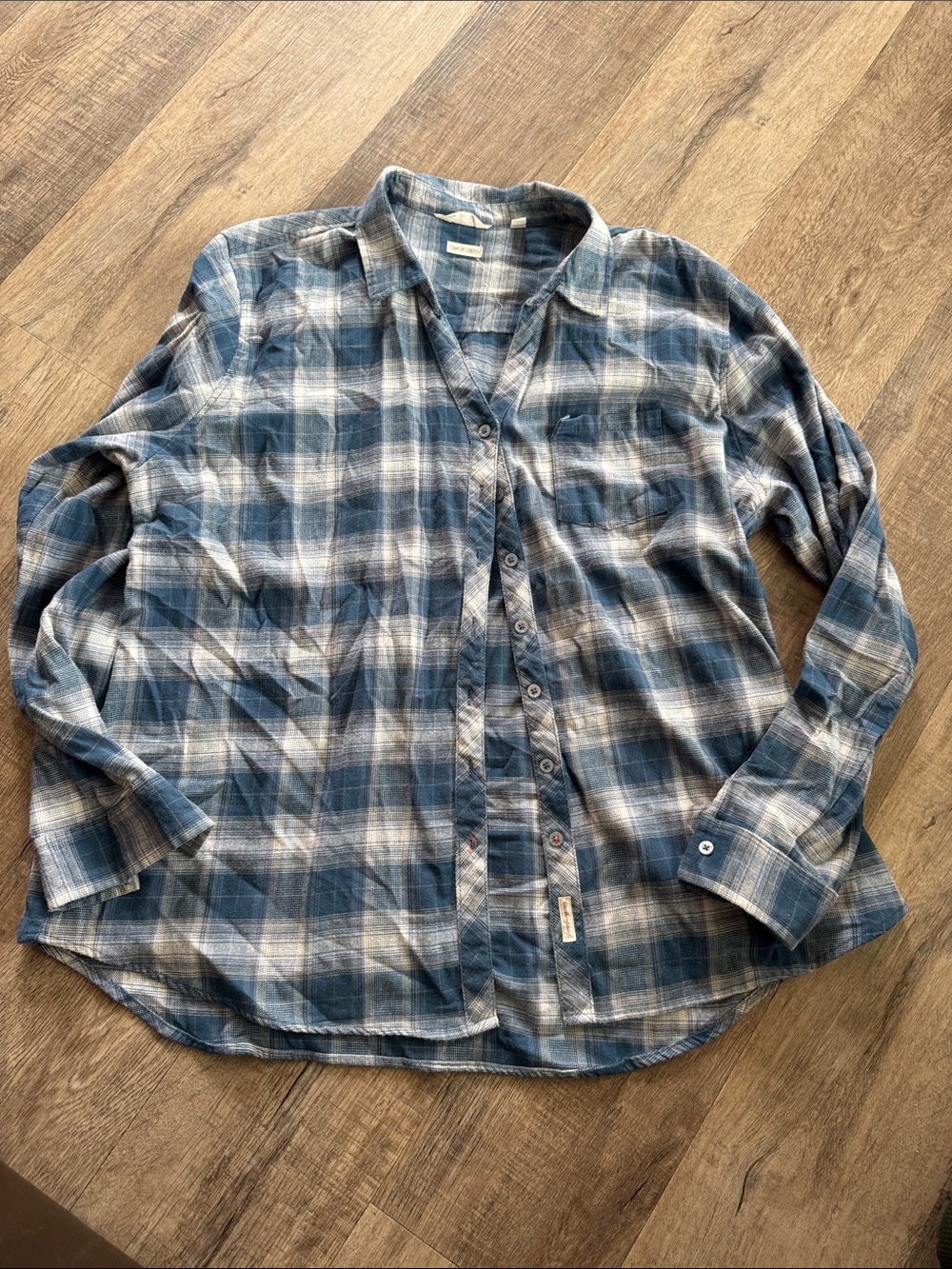 Women’s Blue Plaid Button-Up Shirt